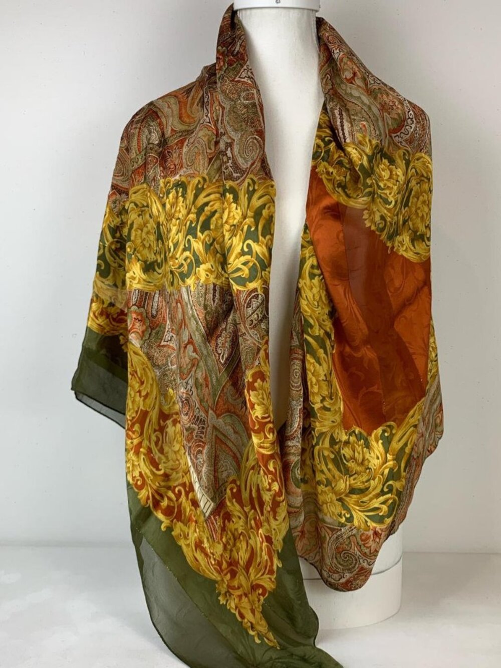 LANCETTI Vintage Oversized Silk Scarf - Stunning Pattern 45x45 cm